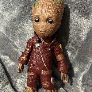 Groot,Marvel Brown and Green Action Figure